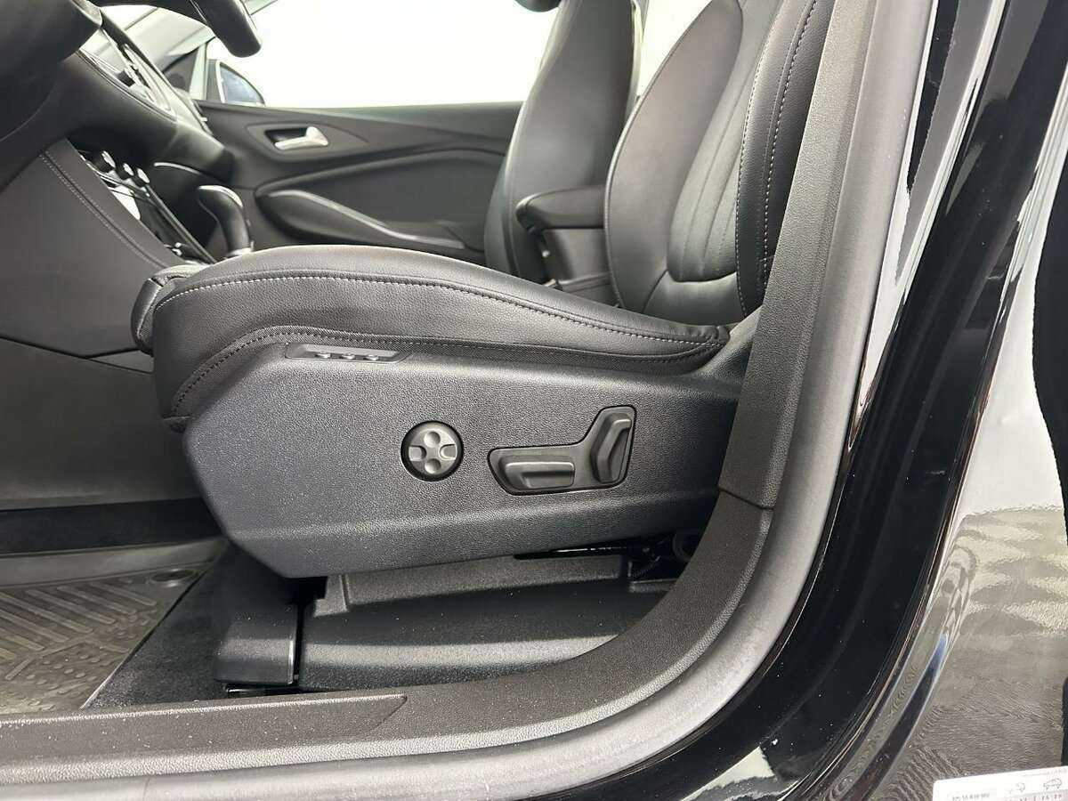 Б/У Опель Грандлэнд 2021 года. Фото: #9