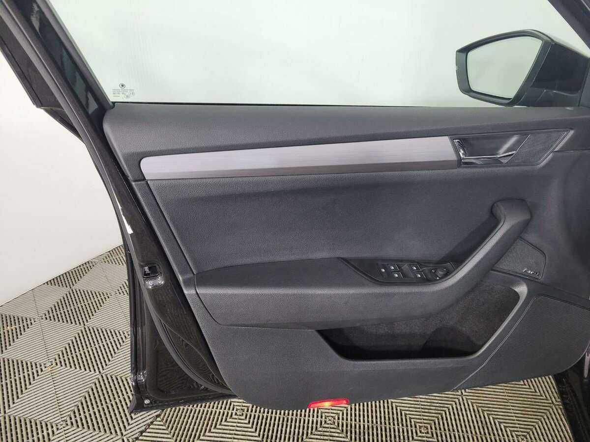 Б/У Шкода Суперб 2016 года. Фото: #7