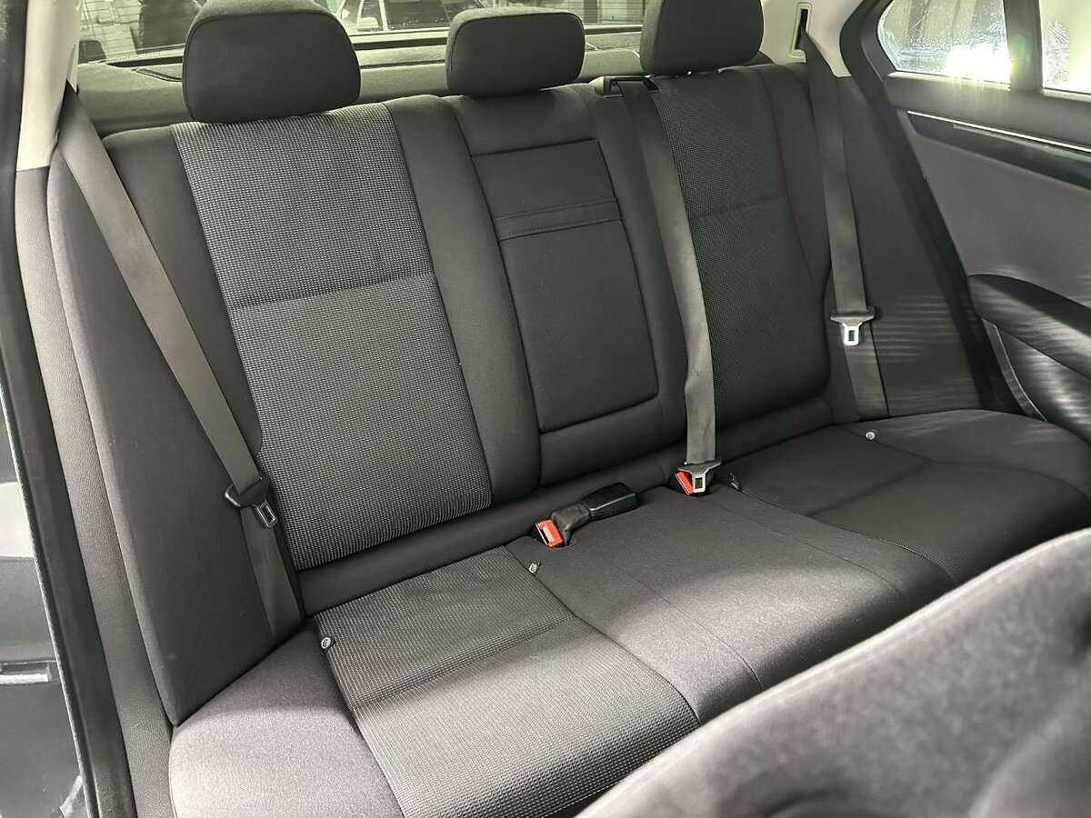 Б/У Мерседес-Бенц Ц-Класс 2011 года. Фото: #14