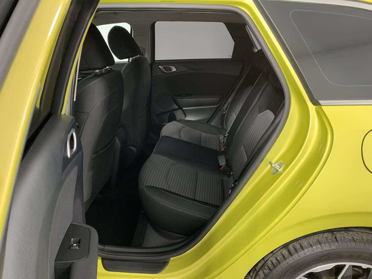 Б/У Киа Сид 2021 года. Фото: #8