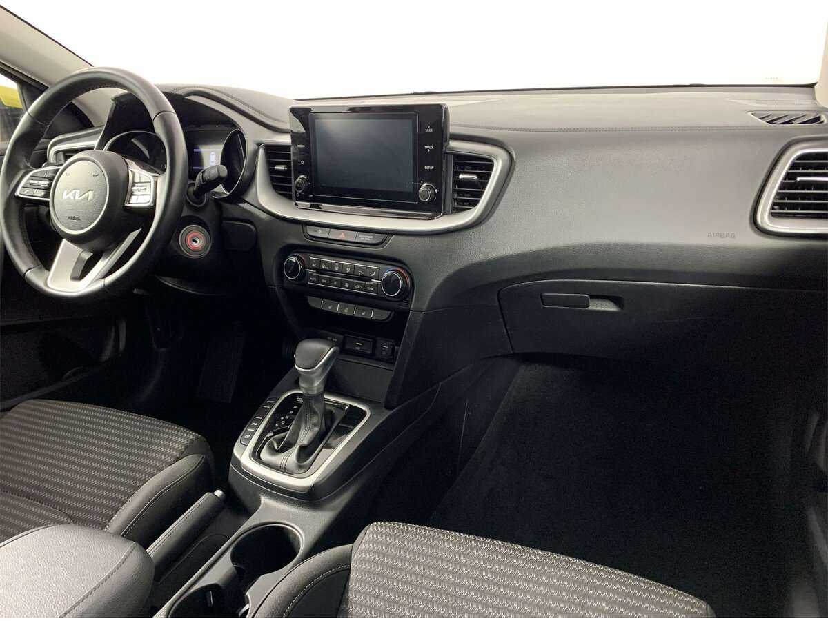 Б/У Киа Сид 2021 года. Фото: #9