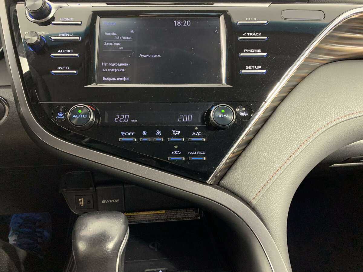 Б/У Тойота Камри 2019 года. Фото: #10