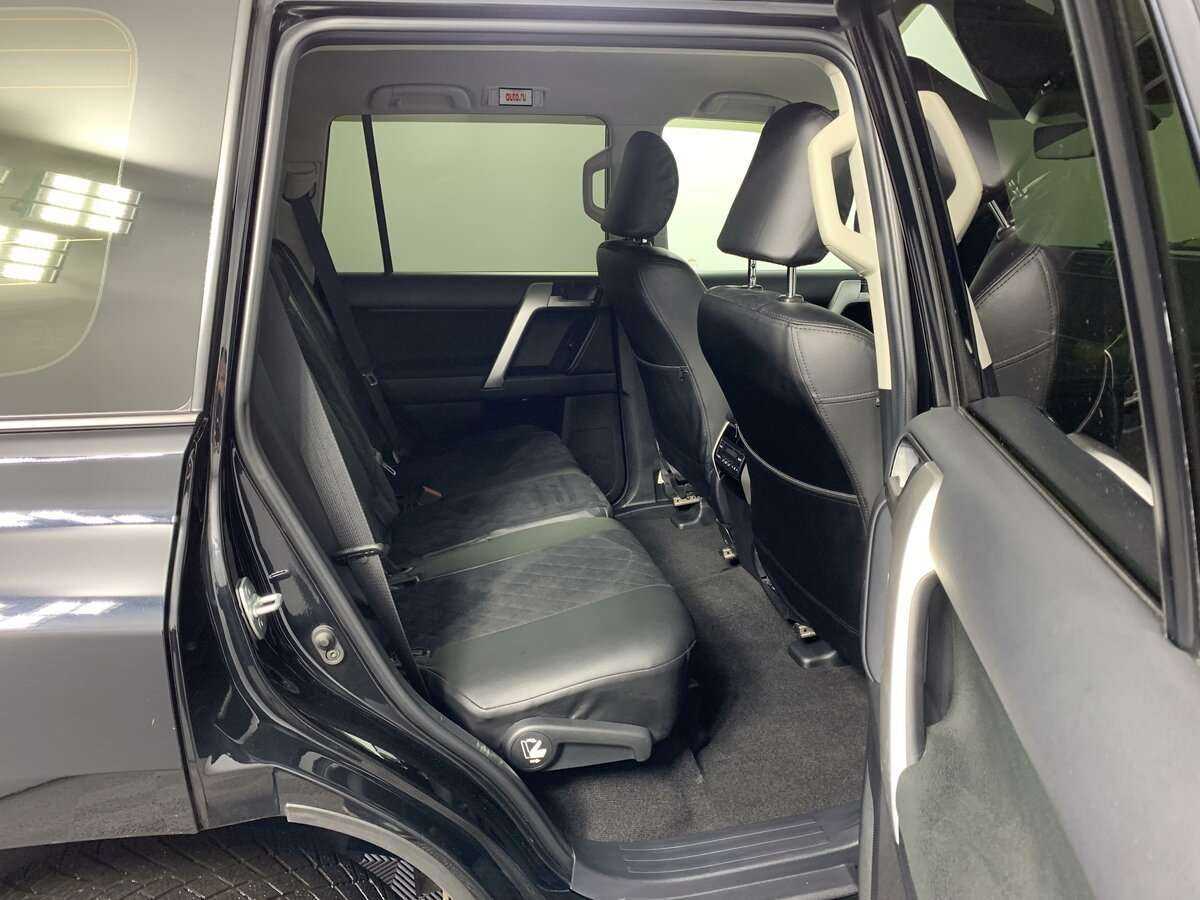 Б/У Тойота Лэнд Крузер Прадо 2020 года. Фото: #14