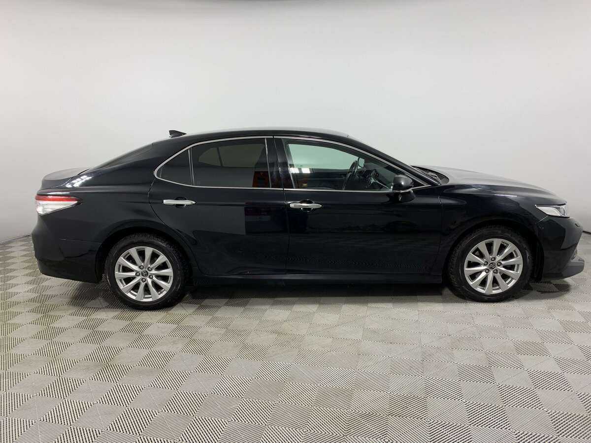 Б/У Тойота Камри 2019 года. Фото: #3