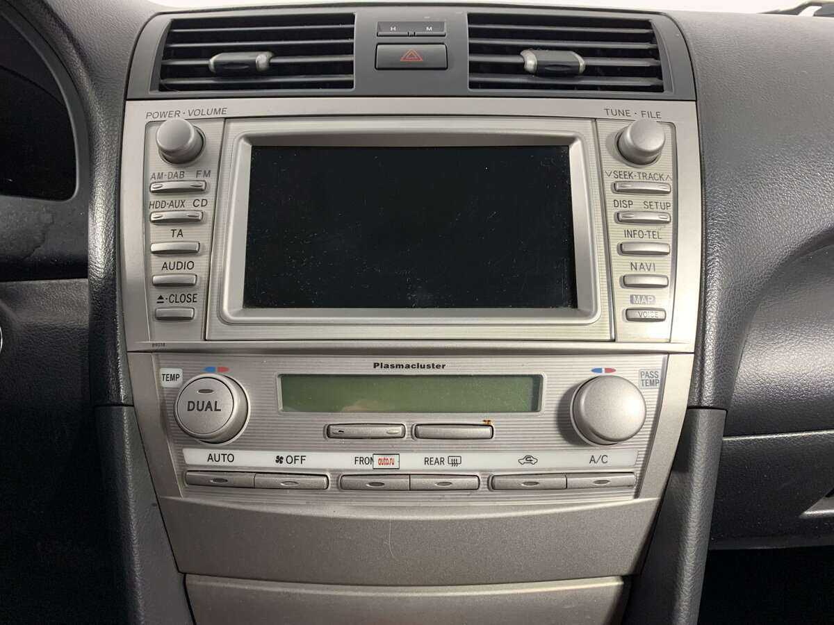 Б/У Тойота Камри 2011 года. Фото: #11