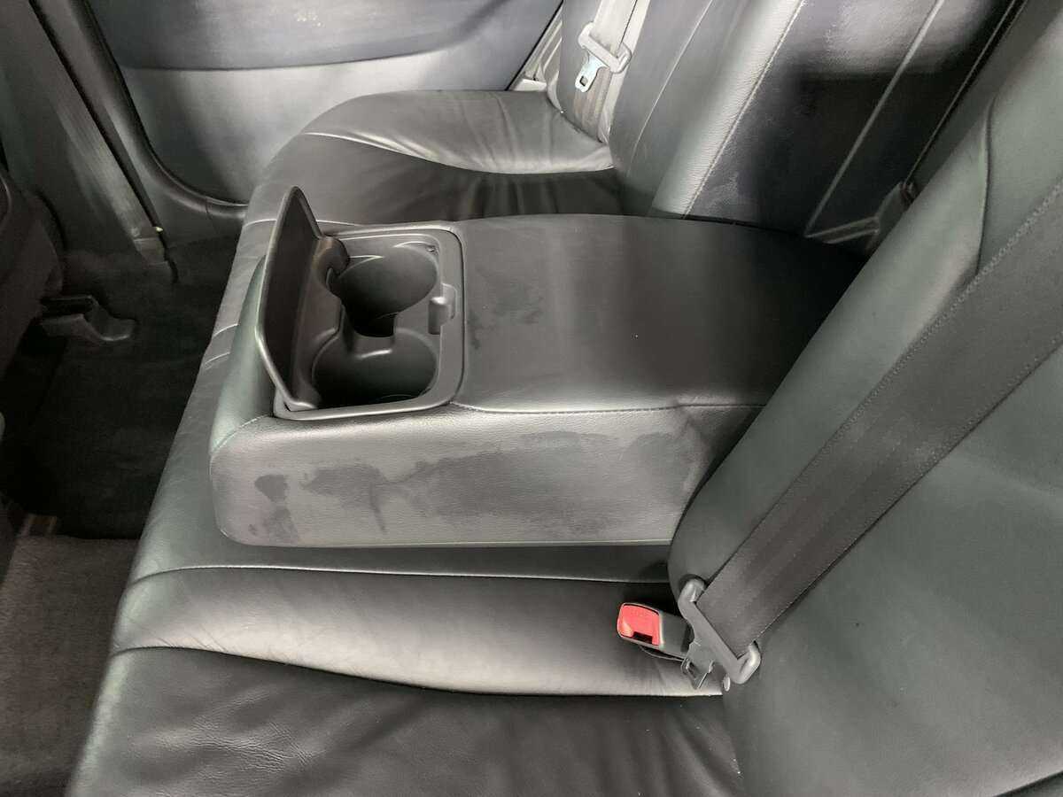 Б/У Тойота Камри 2011 года. Фото: #16