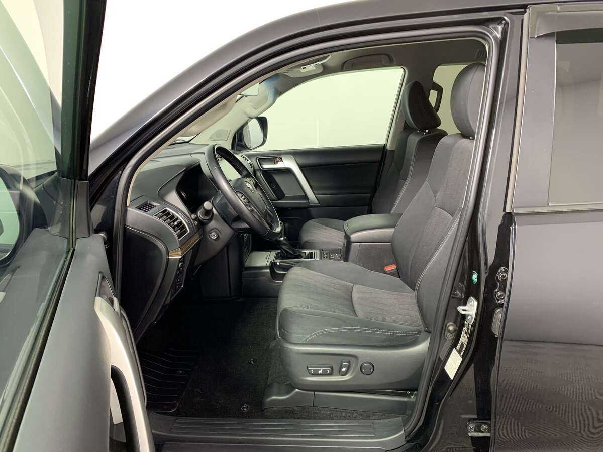 Б/У Тойота Лэнд Крузер Прадо 2021 года. Фото: #15