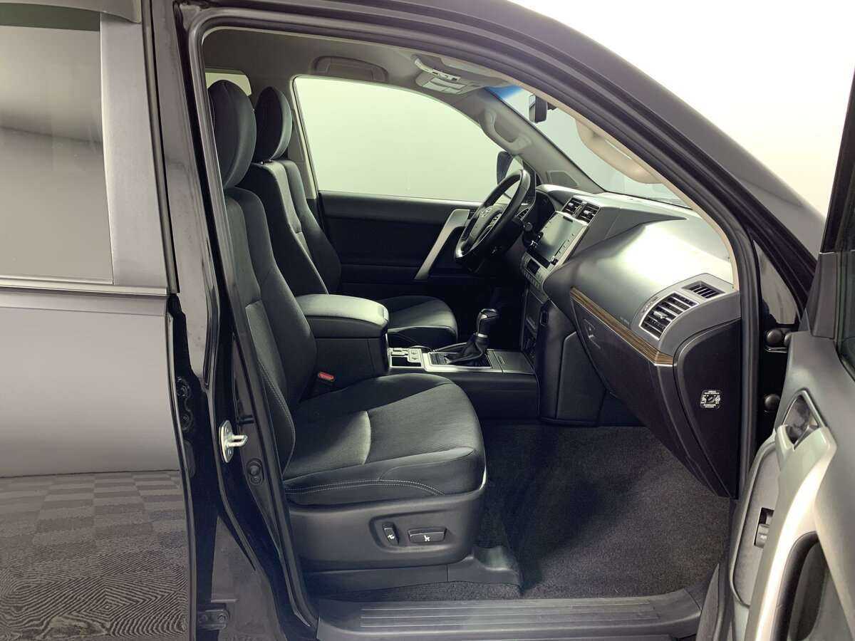 Б/У Тойота Лэнд Крузер Прадо 2021 года. Фото: #19