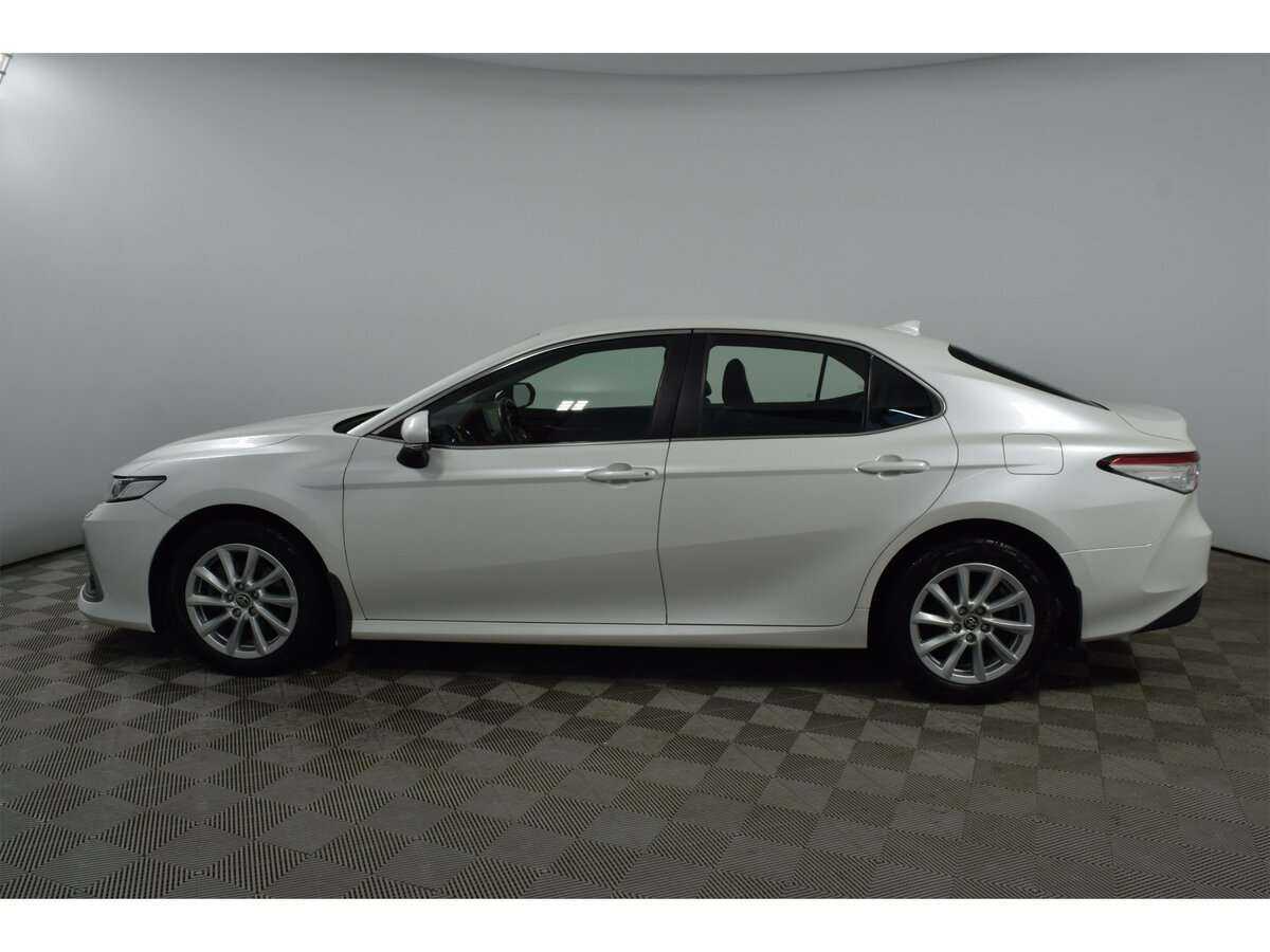 Б/У Тойота Камри 2021 года. Фото: #7