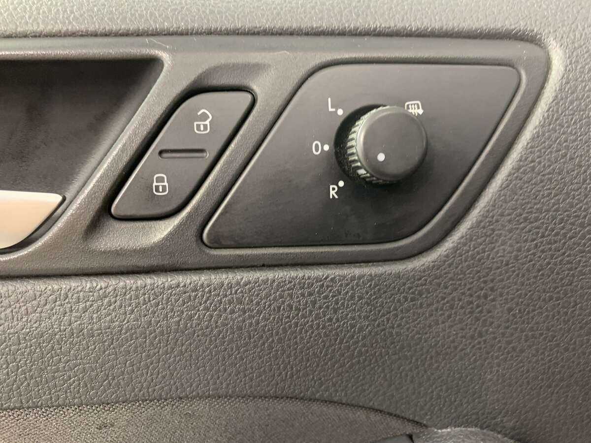 Б/У Фольксваген Джетта 2013 года. Фото: #16