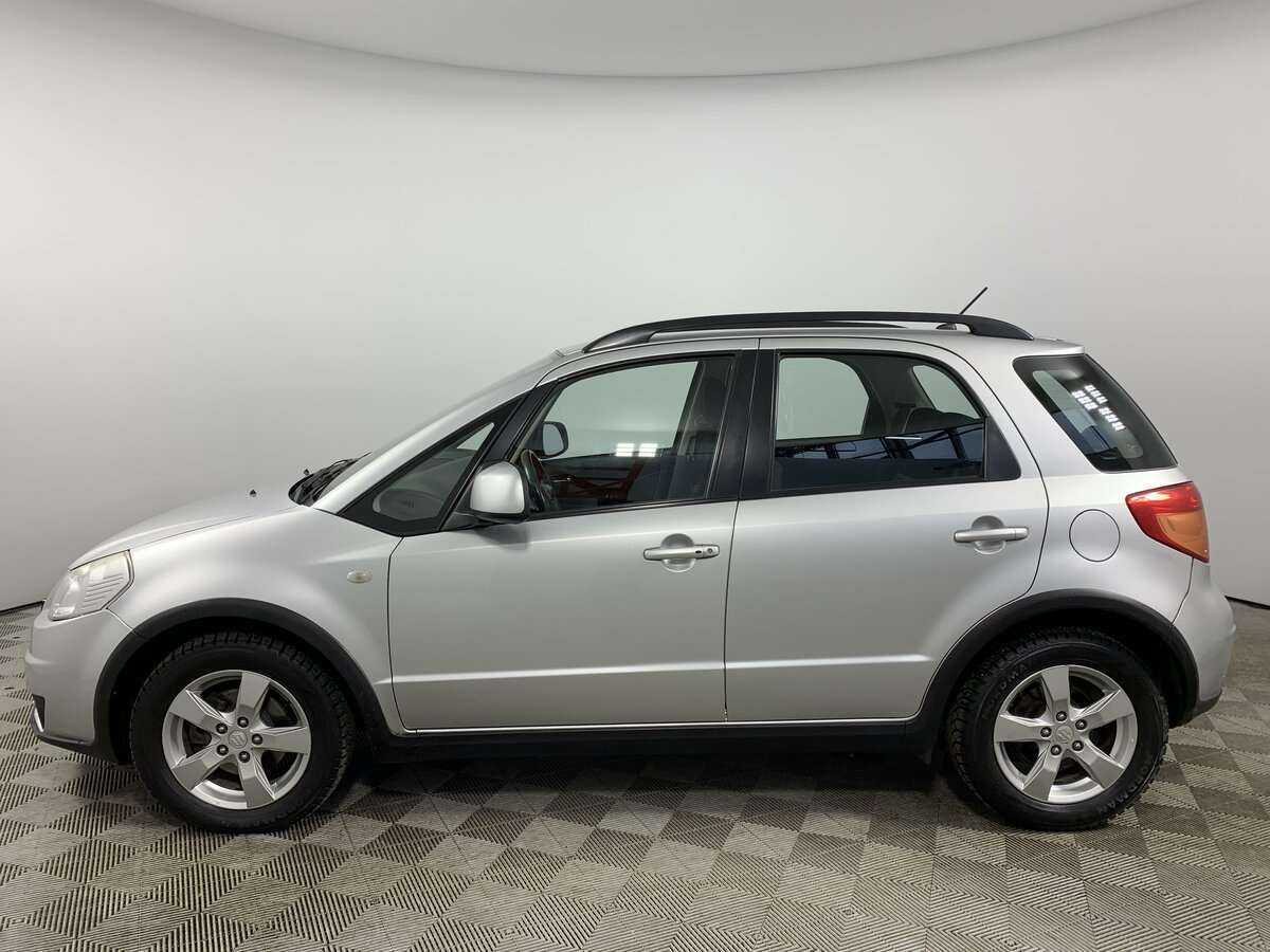 Б/У Сузуки С-Икс4 2010 года. Фото: #7