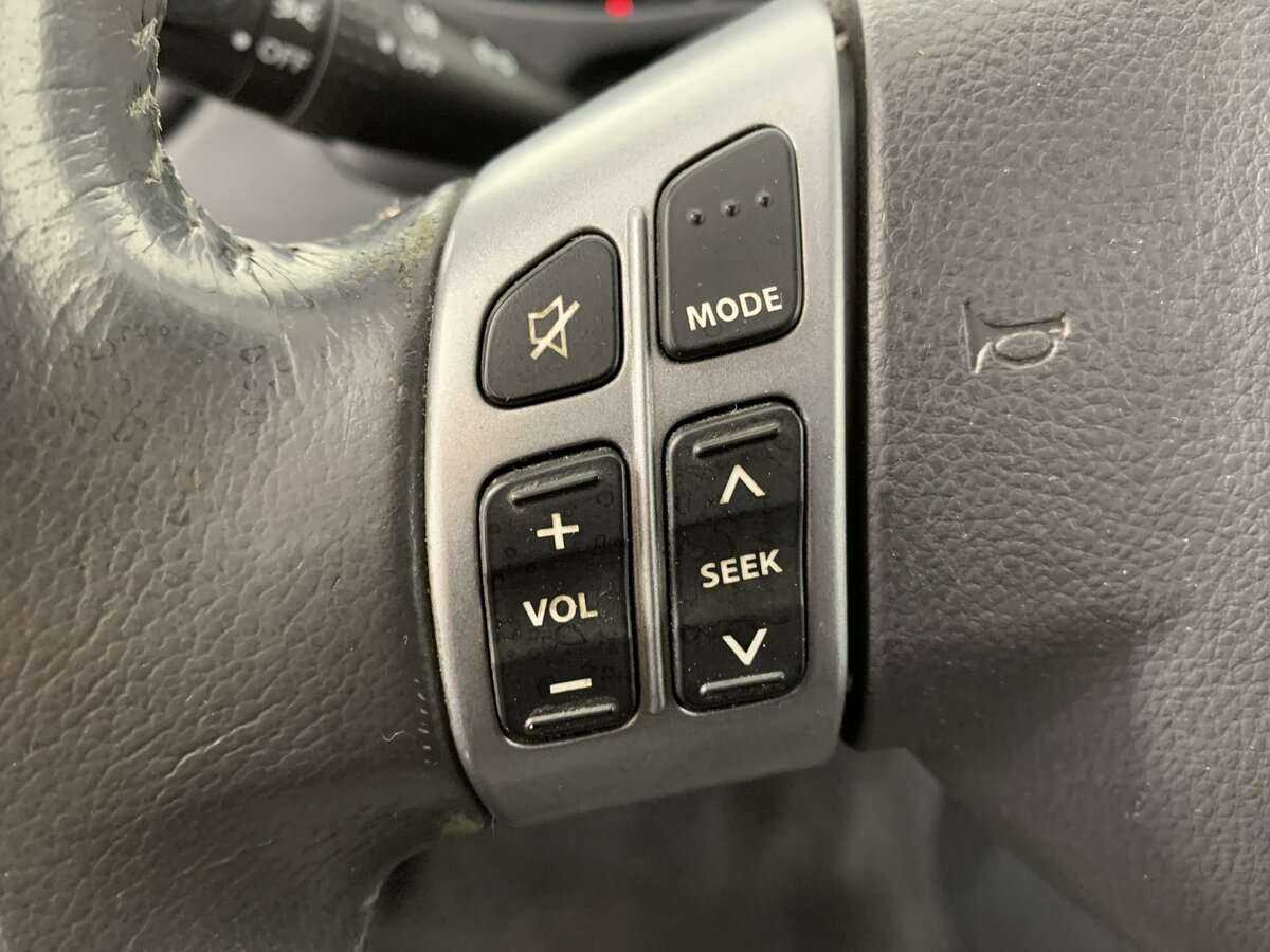 Б/У Сузуки С-Икс4 2010 года. Фото: #17