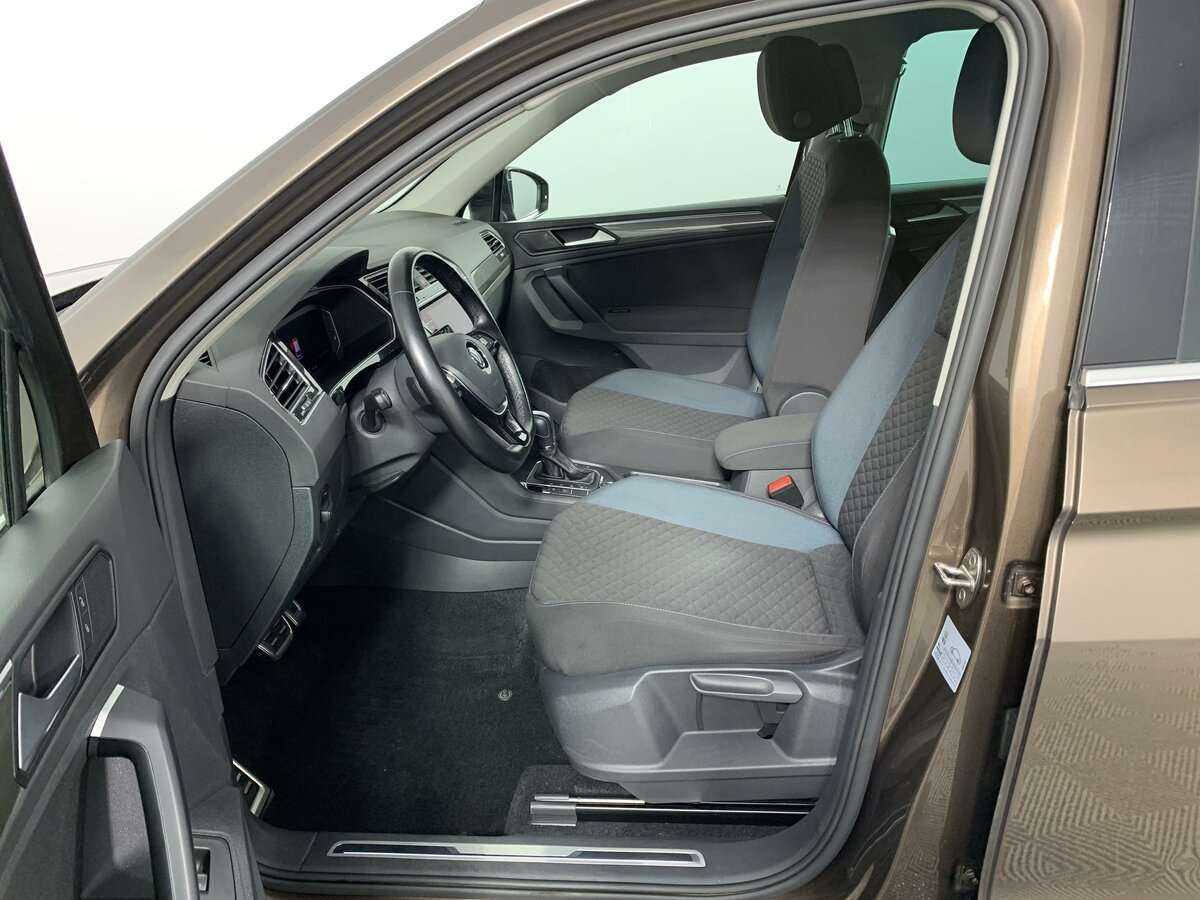 Б/У Фольксваген Тигуан 2019 года. Фото: #13