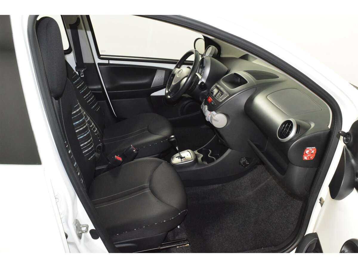 Б/У Ситроен Ц1 2012 года. Фото: #11