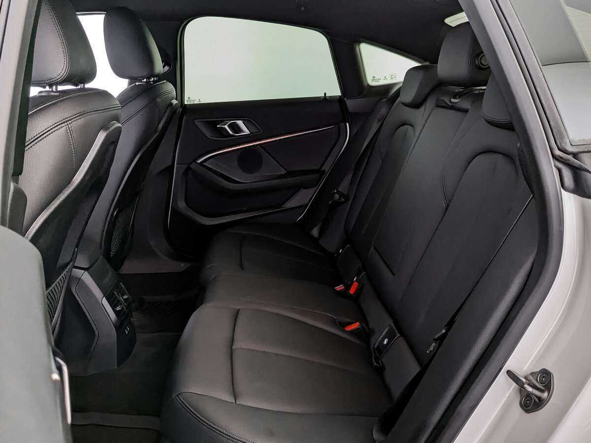 Б/У БМВ 2 серии 2021 года. Фото: #11