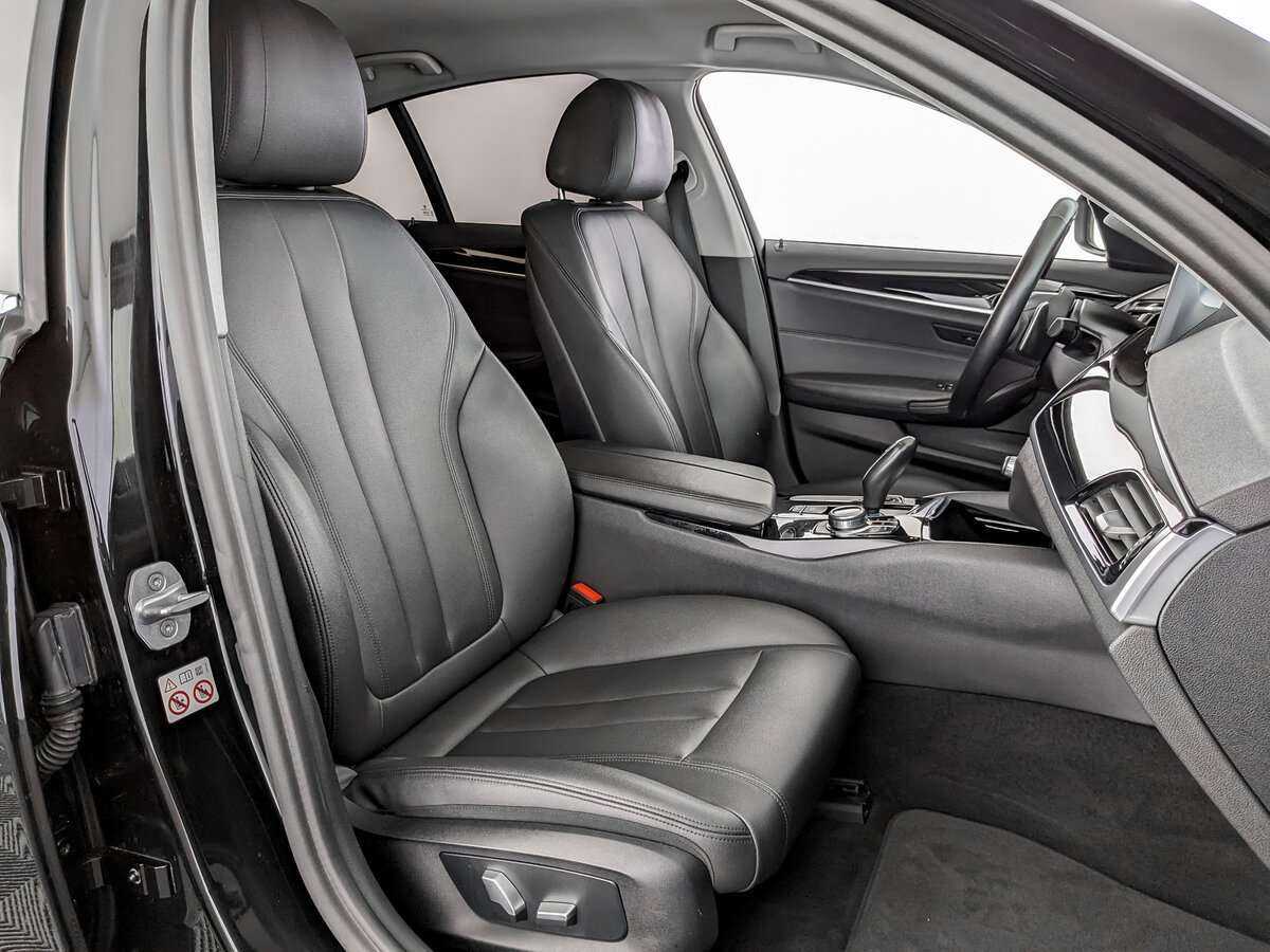 Б/У БМВ 5 серии 2018 года. Фото: #17