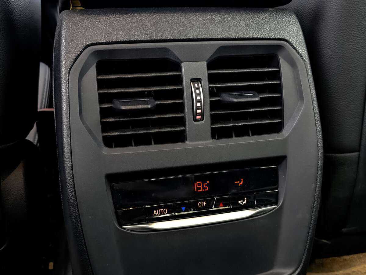 Б/У БМВ 3 серии 2019 года. Фото: #25