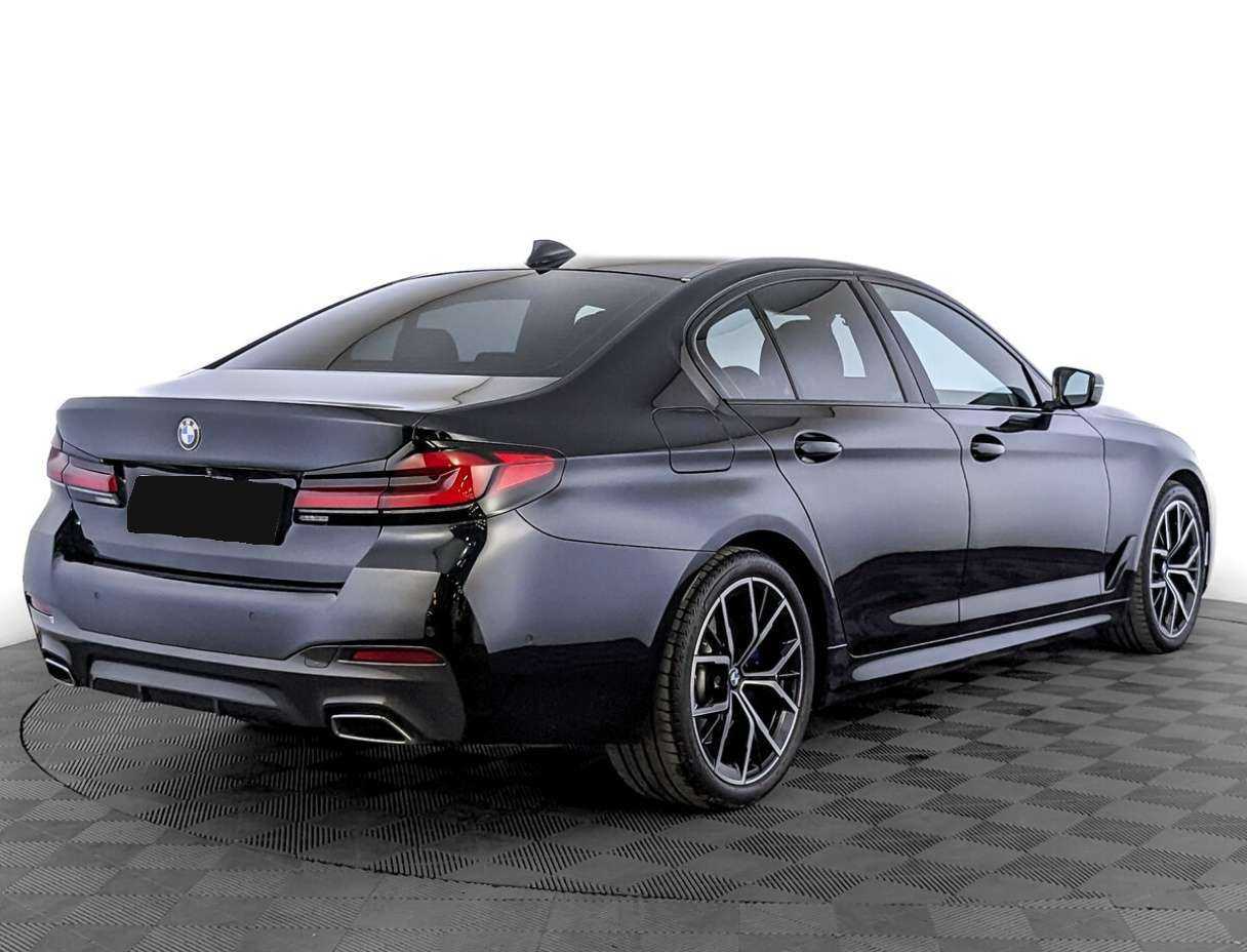 Б/У БМВ 5 серии 2021 года. Фото: #3