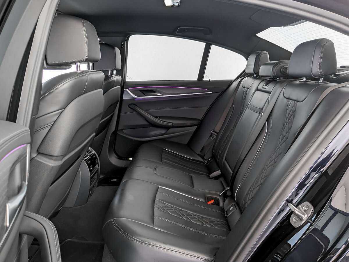 Б/У БМВ 5 серии 2021 года. Фото: #8