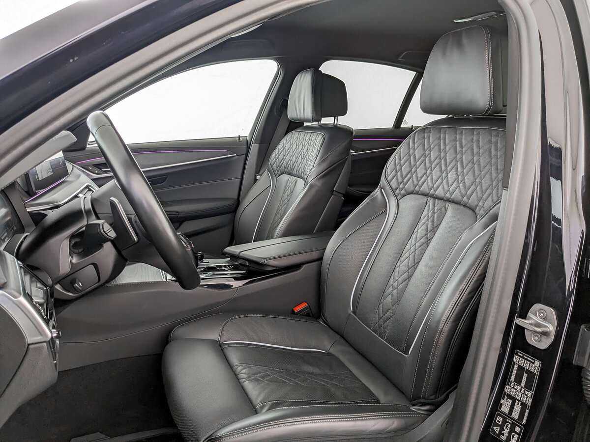 Б/У БМВ 5 серии 2021 года. Фото: #10