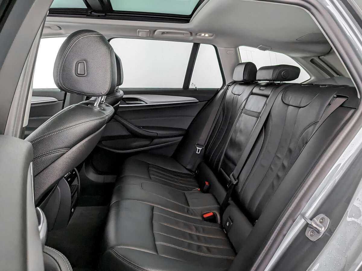 Б/У БМВ 5 серии 2019 года. Фото: #9