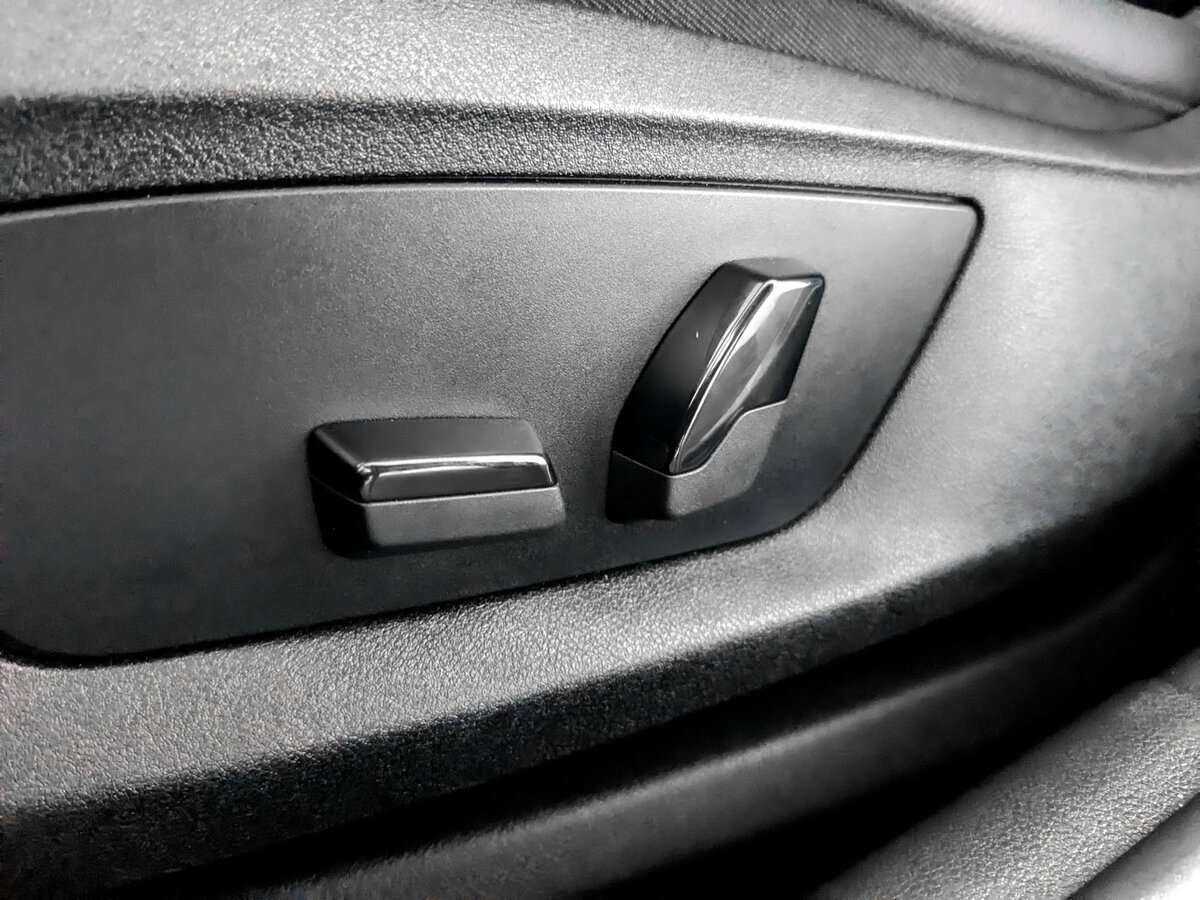 Б/У БМВ 5 серии 2019 года. Фото: #16