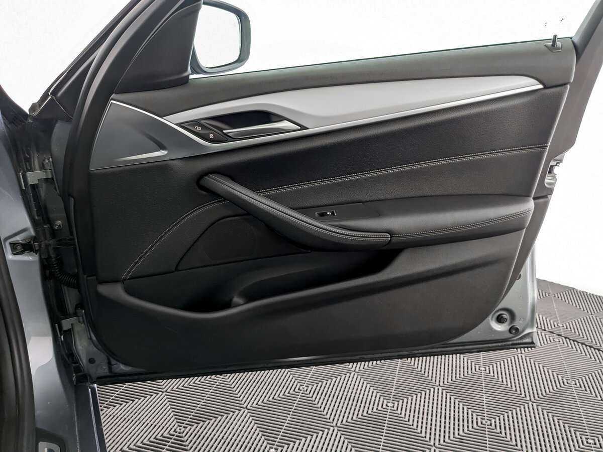 Б/У БМВ 5 серии 2019 года. Фото: #20