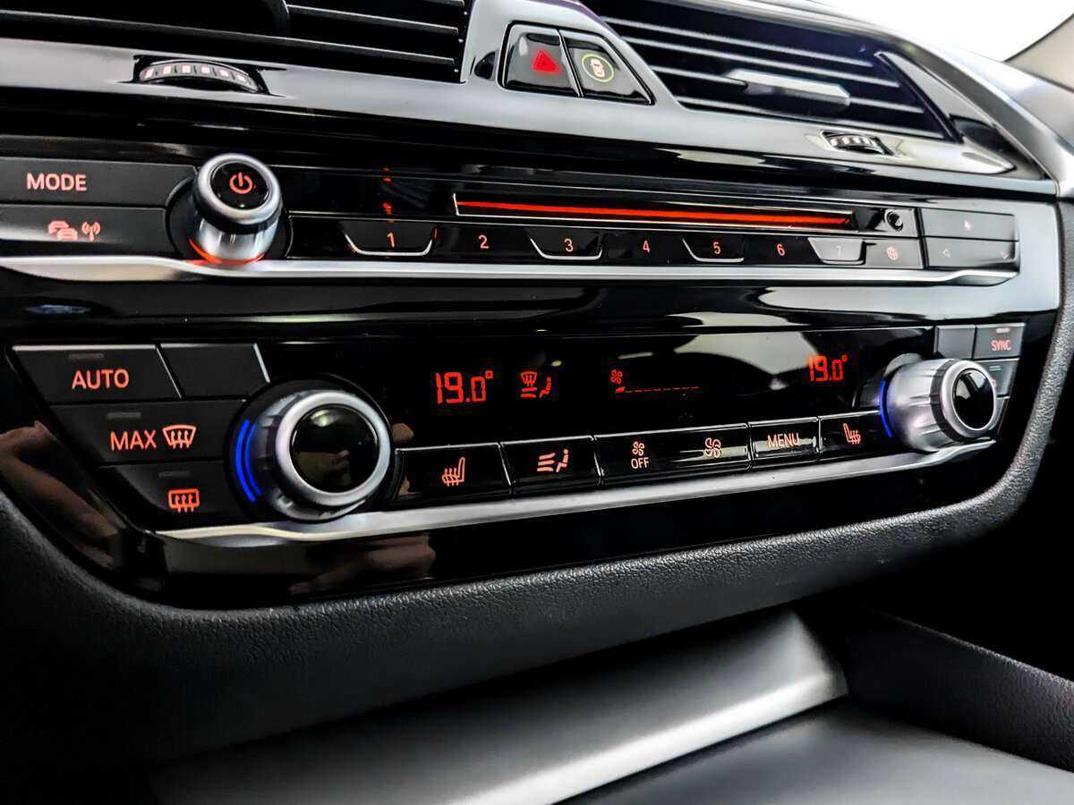 Б/У БМВ 5 серии 2019 года. Фото: #21