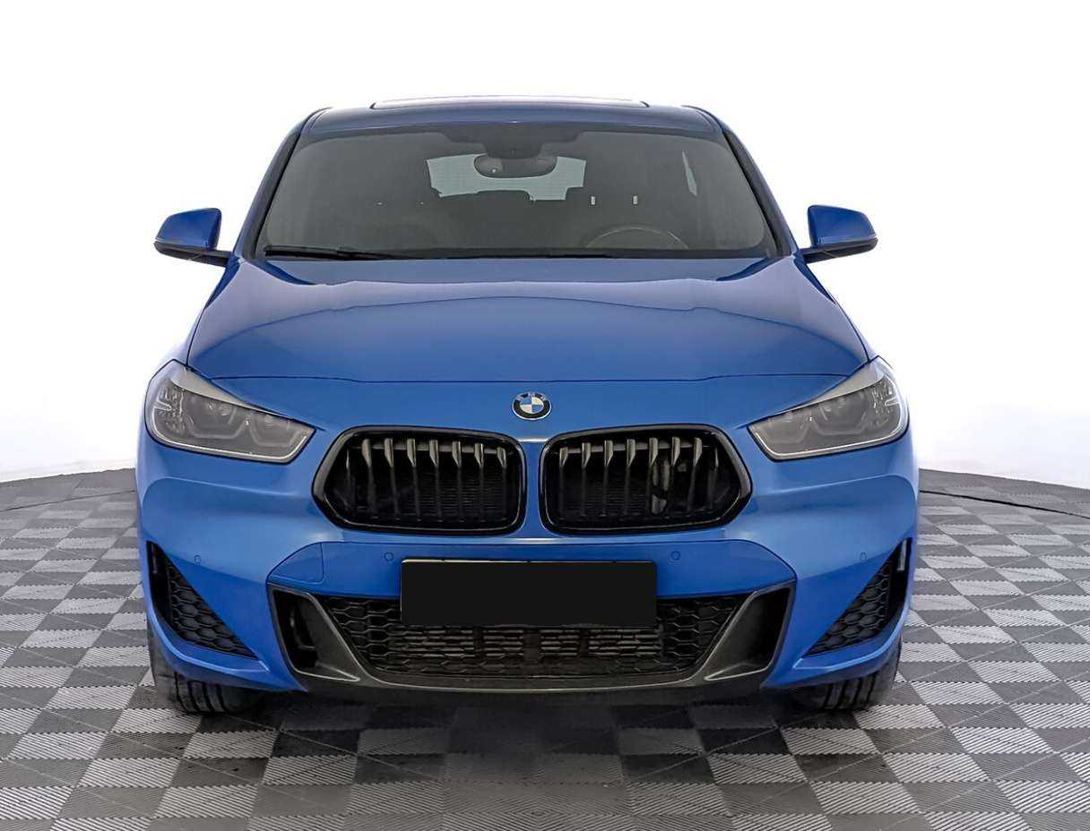 Б/У БМВ Икс2 2021 года. Фото: #1