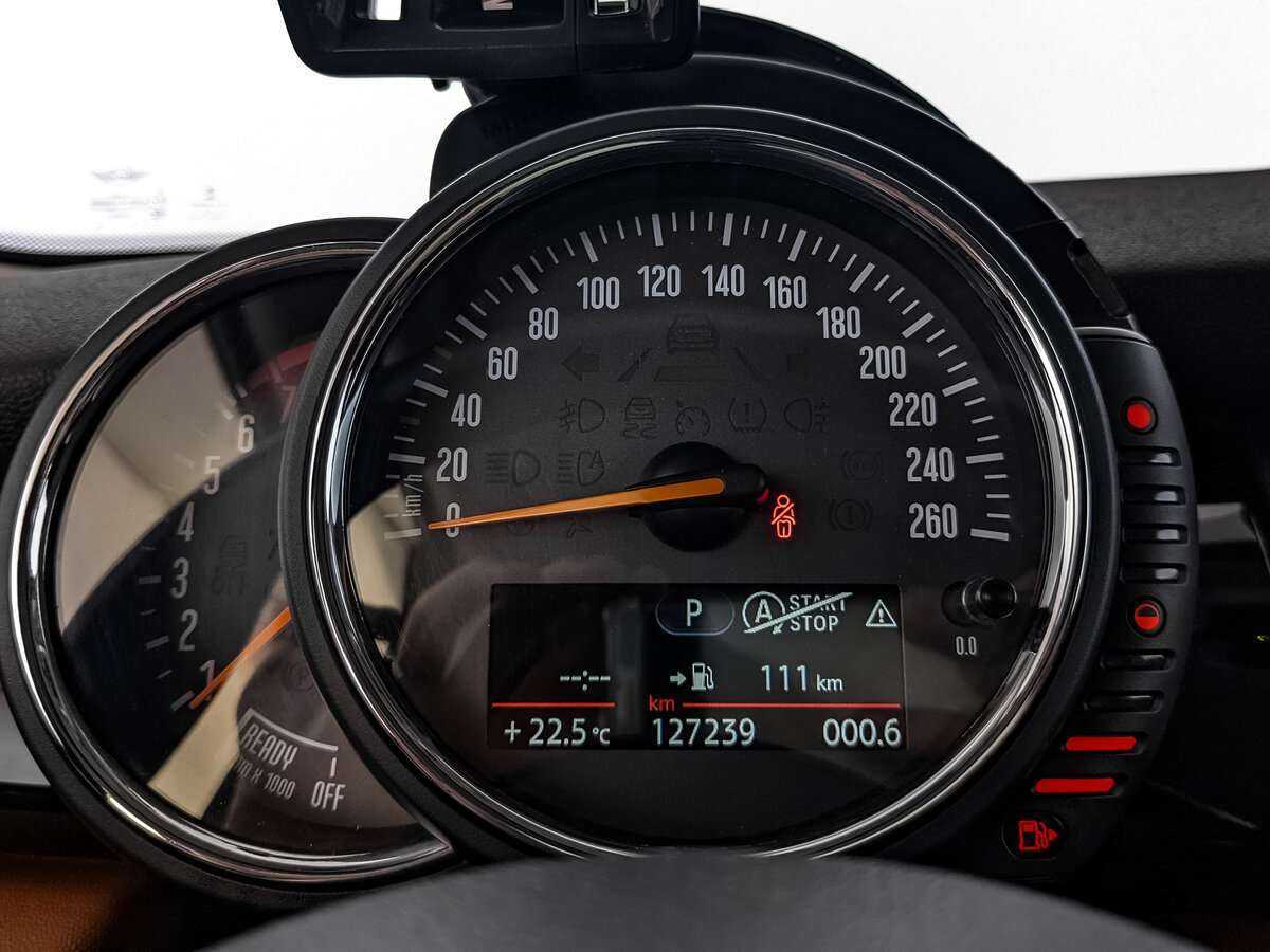 Б/У Мини Хэтч 2017 года. Фото: #11