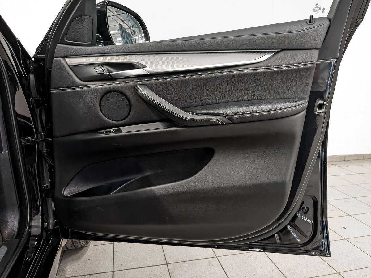 Б/У БМВ Икс6 2019 года. Фото: #22