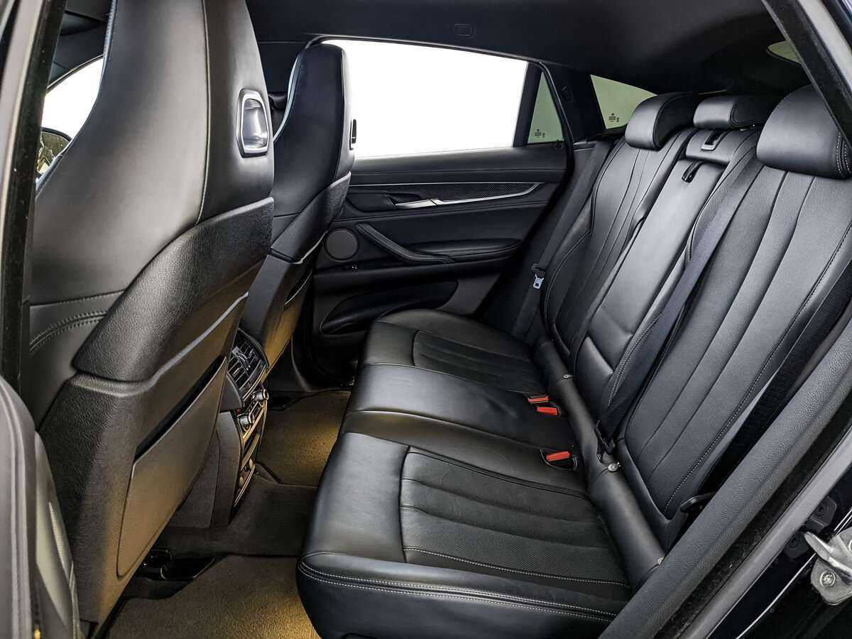 Б/У БМВ Икс6 М 2018 года. Фото: #12