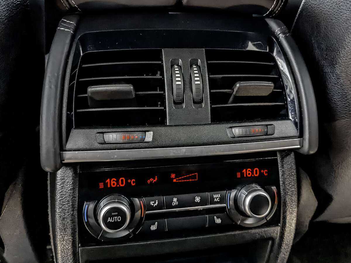 Б/У БМВ Икс6 М 2018 года. Фото: #22