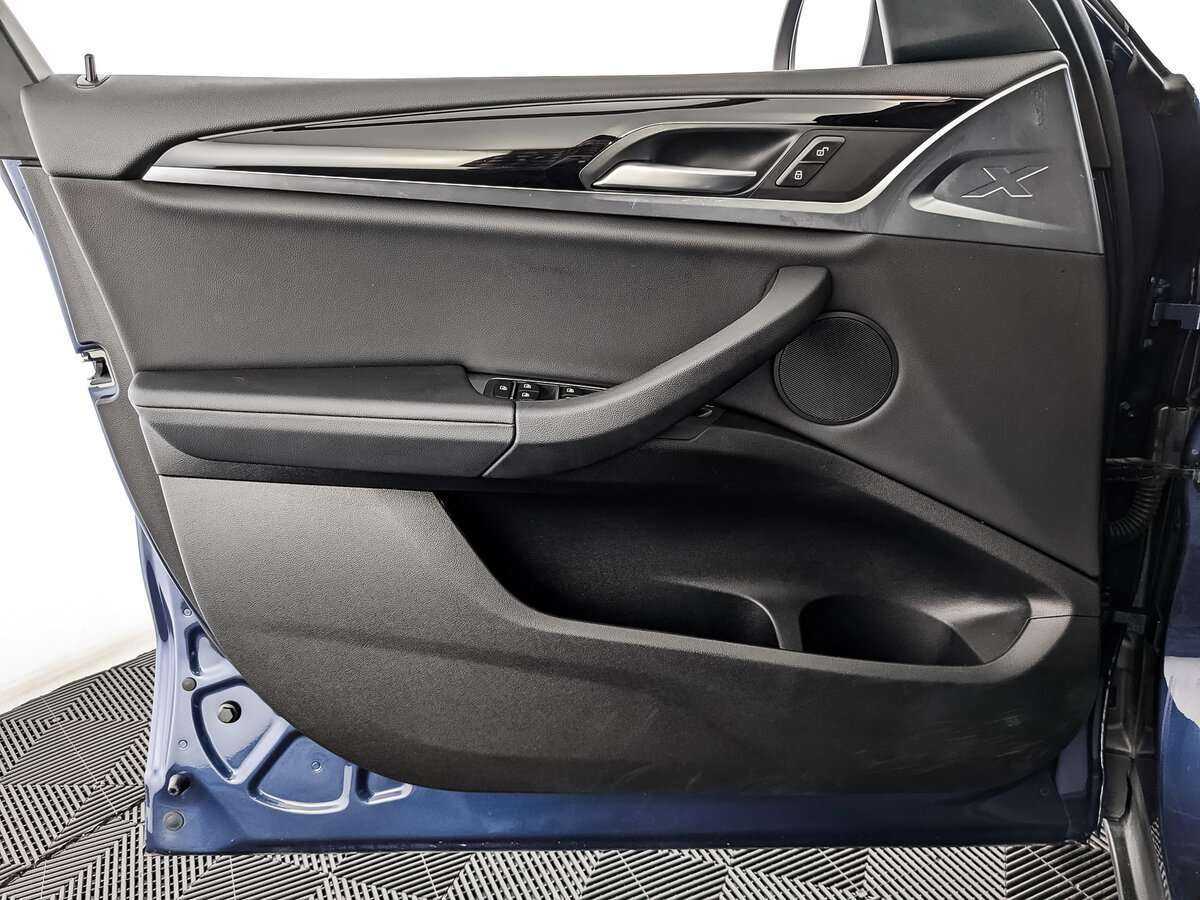 Б/У БМВ Икс4 2021 года. Фото: #13