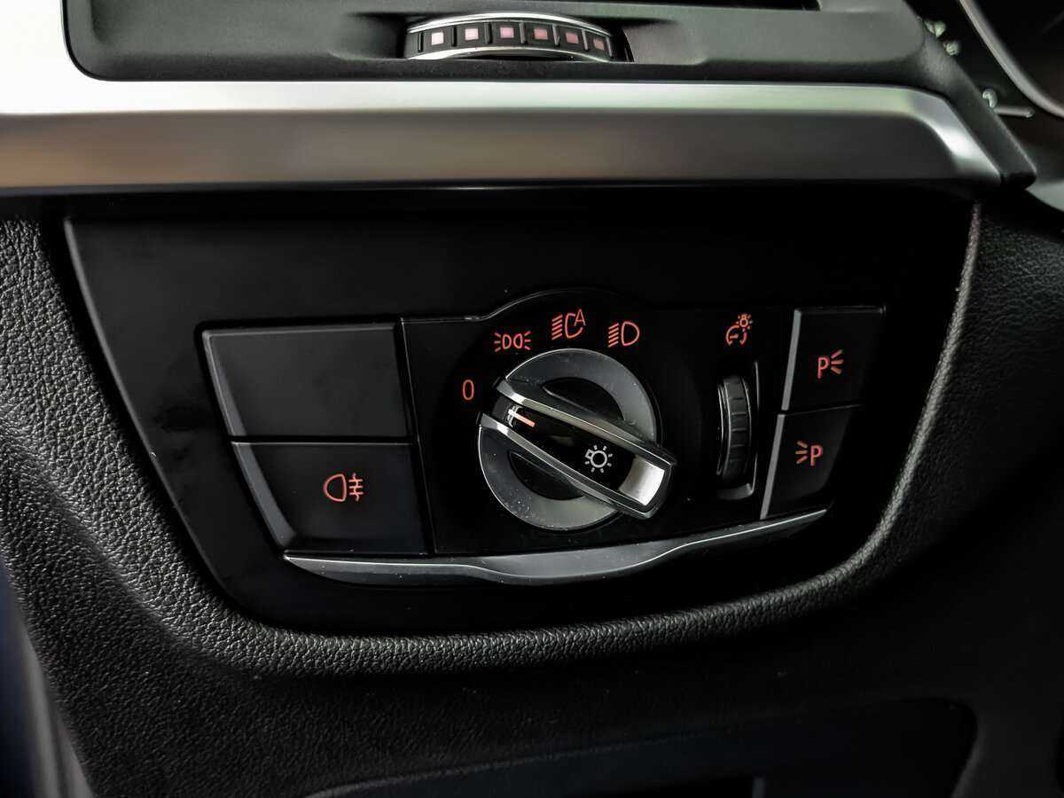 Б/У БМВ Икс4 2021 года. Фото: #23