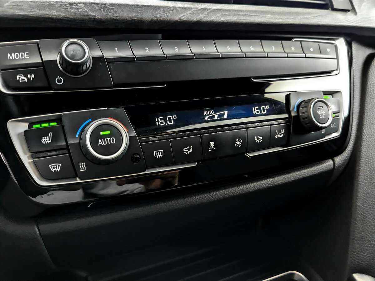 Б/У БМВ 3 серии 2019 года. Фото: #18