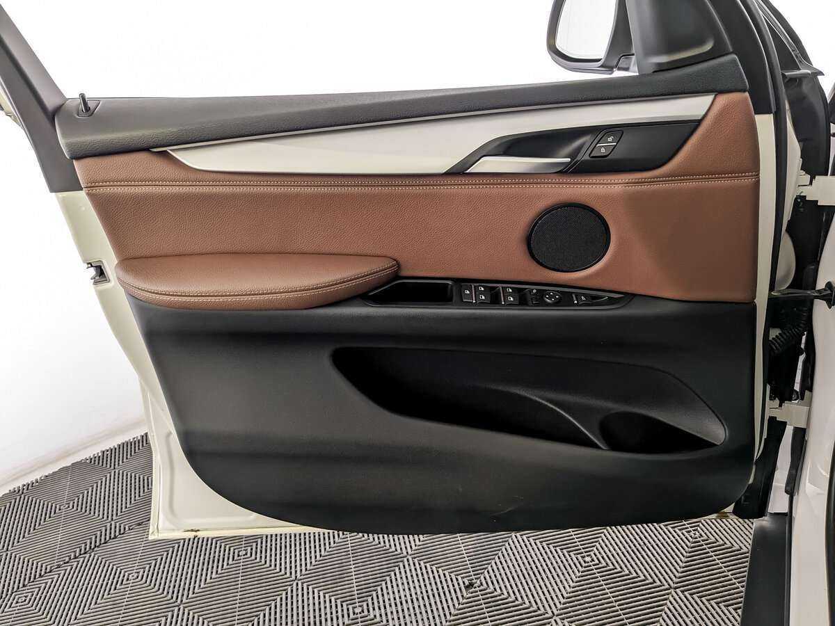 Б/У БМВ Икс5 2018 года. Фото: #13