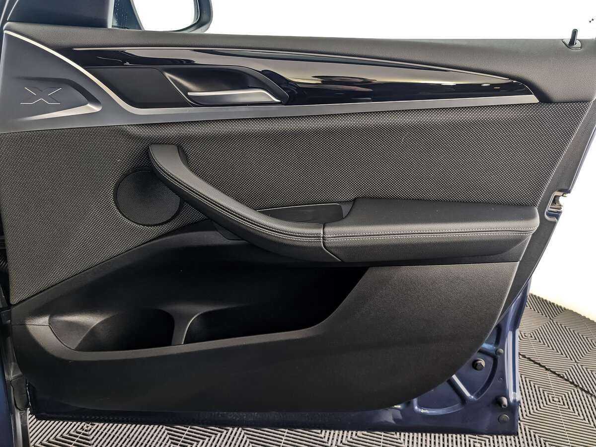 Б/У БМВ Икс4 2019 года. Фото: #17