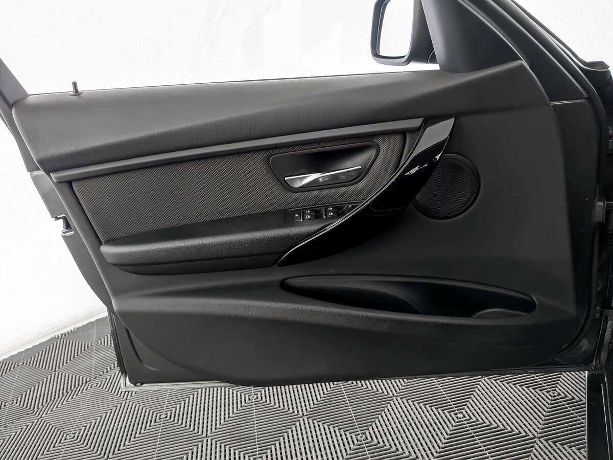 Б/У БМВ 3 серии 2018 года. Фото: #18