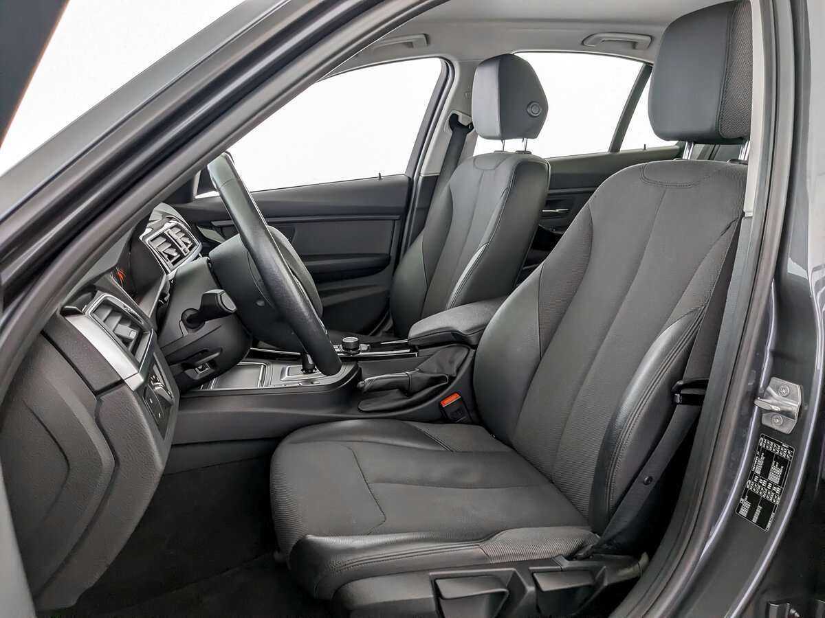 Б/У БМВ 3 серии 2018 года. Фото: #19