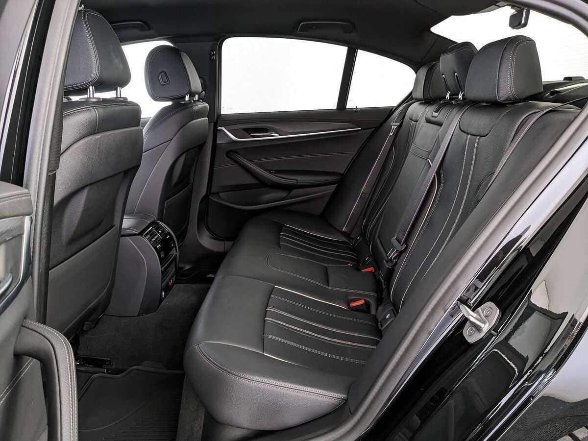 Б/У БМВ 5 серии 2021 года. Фото: #12