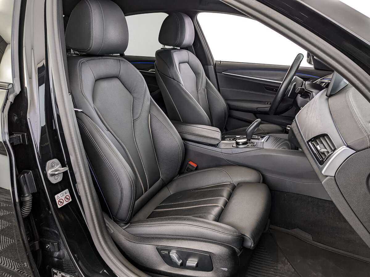 Б/У БМВ 5 серии 2021 года. Фото: #18