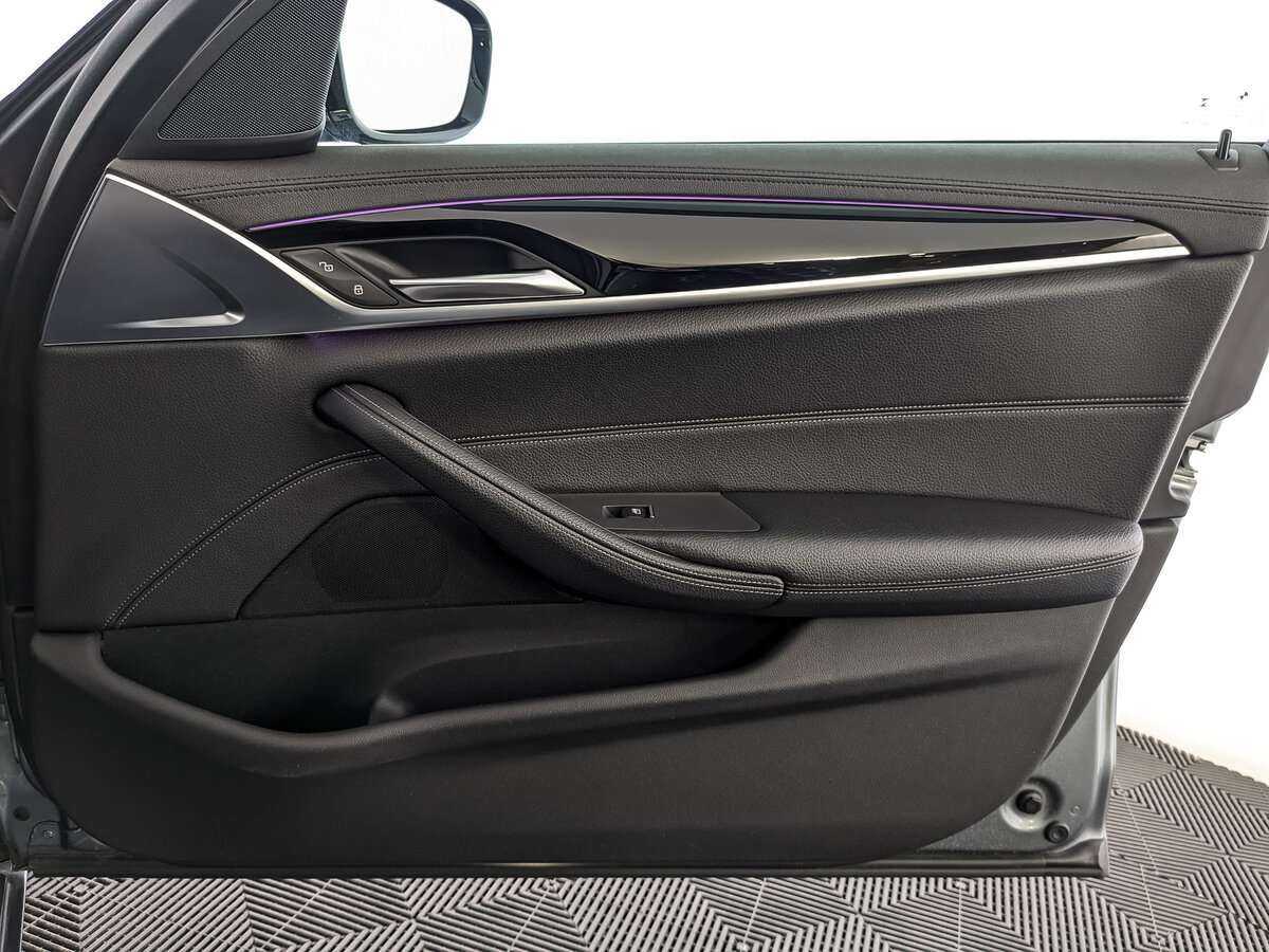 Б/У БМВ 5 серии 2019 года. Фото: #17