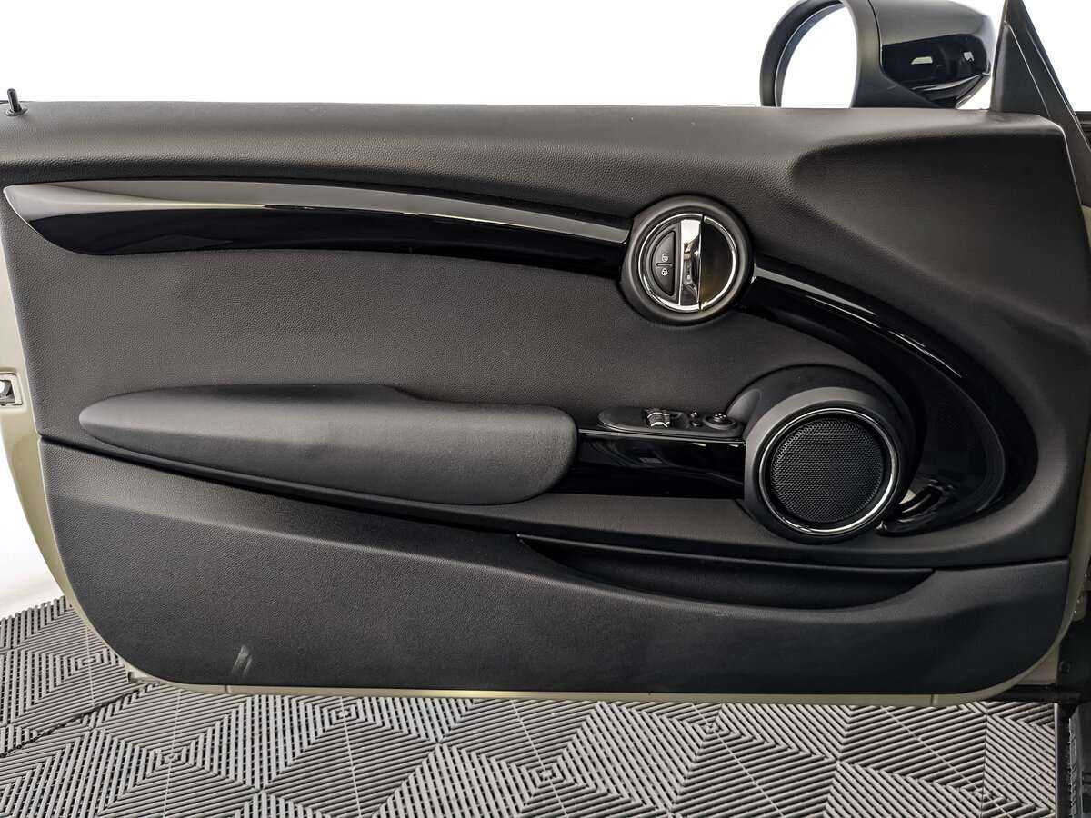 Б/У Мини Хэтч 2020 года. Фото: #13