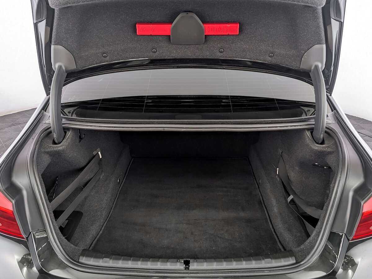 Б/У БМВ 5 серии 2019 года. Фото: #9