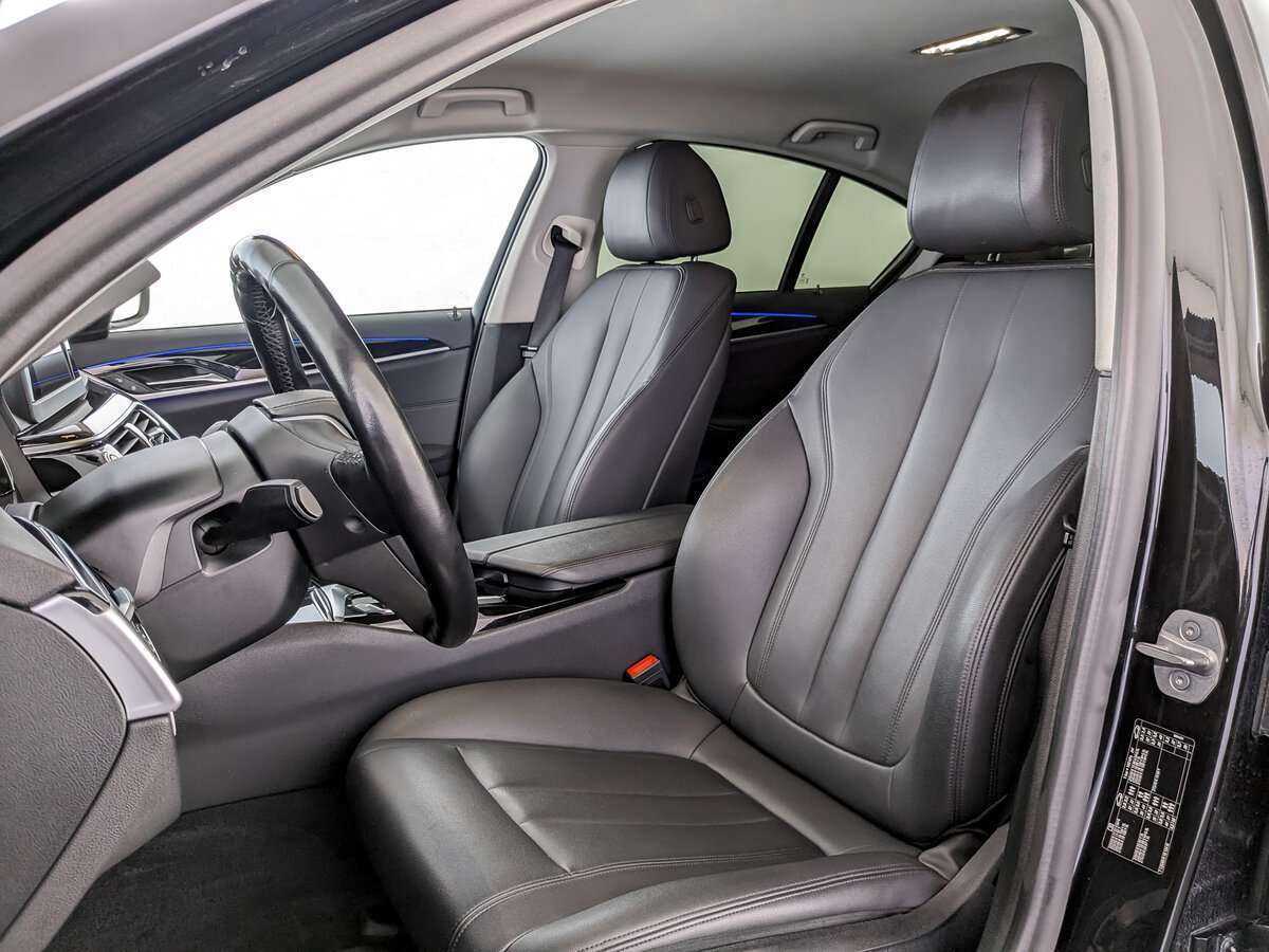 Б/У БМВ 5 серии 2019 года. Фото: #17