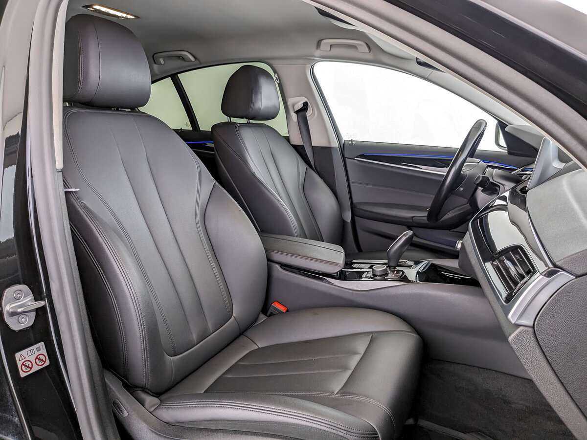 Б/У БМВ 5 серии 2019 года. Фото: #21