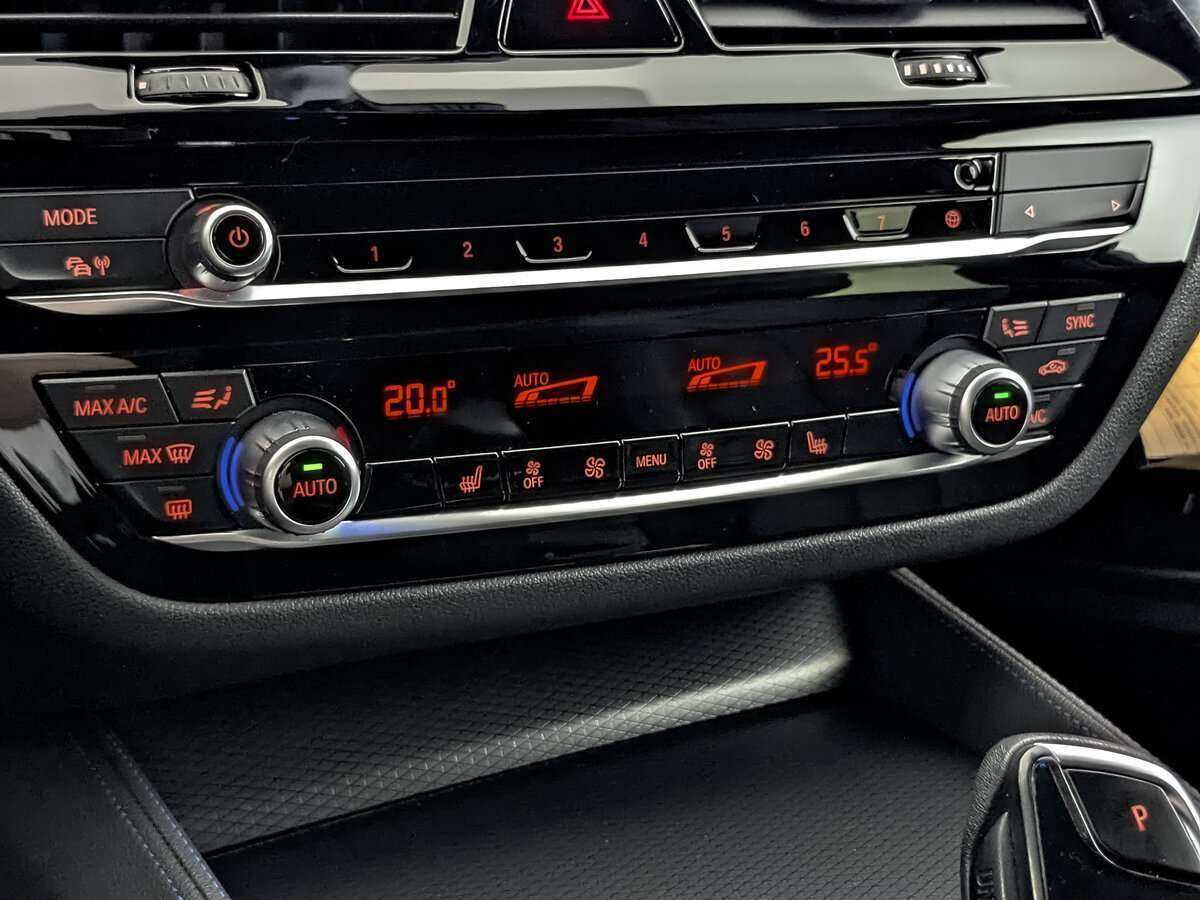 Б/У БМВ 5 серии 2021 года. Фото: #21