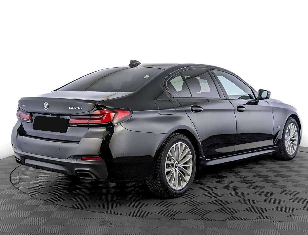 Б/У БМВ 5 серии 2021 года. Фото: #4