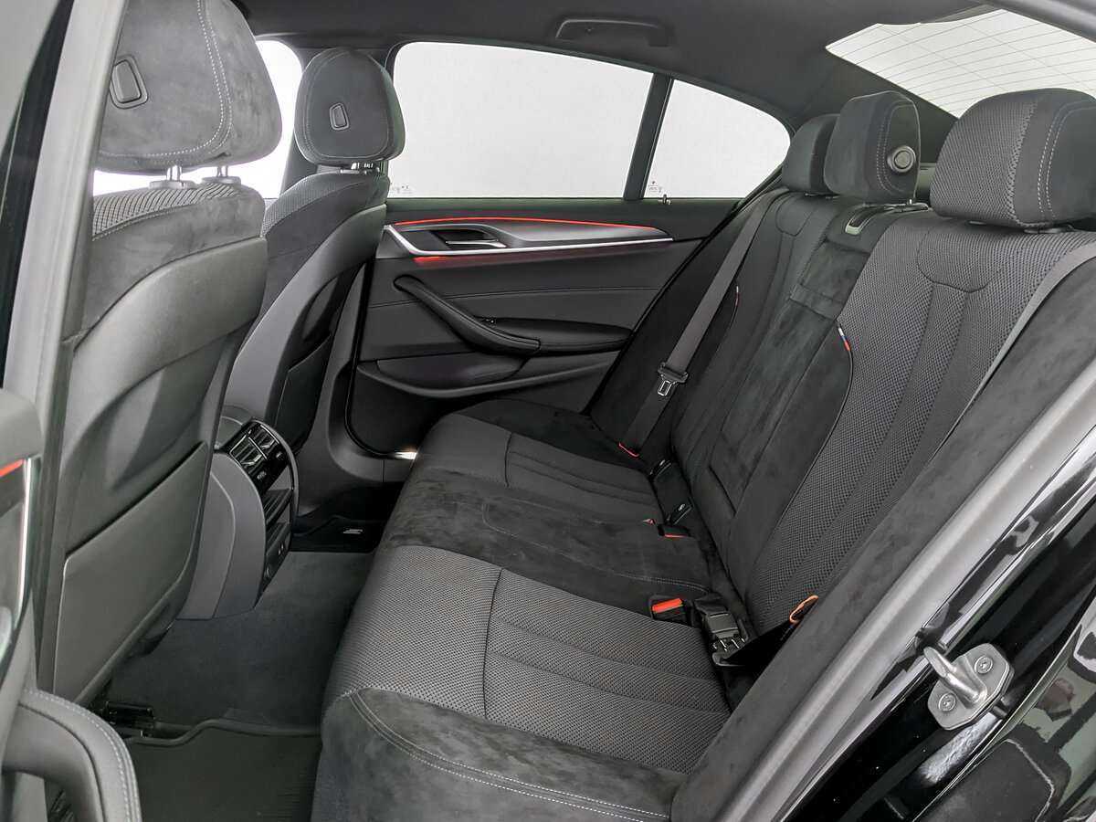 Б/У БМВ 5 серии 2021 года. Фото: #9